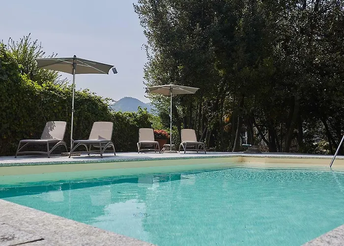 Platamone Villa Como