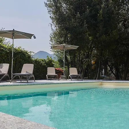 Platamone Villa Como